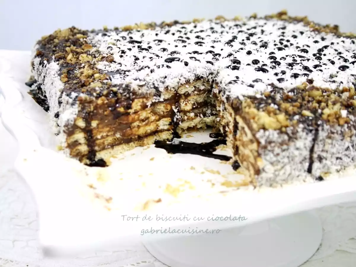 Tort de biscuiti cu ciocolata