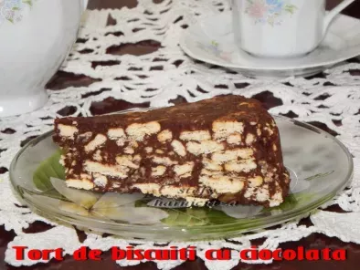 Tort de biscuiti cu ciocolata (fara coacere)