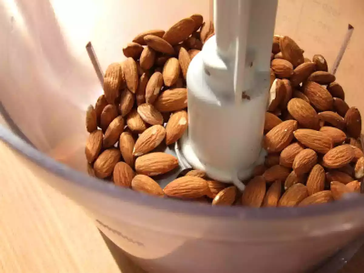 Tort de ciocolata, aniversar :) - poza 11