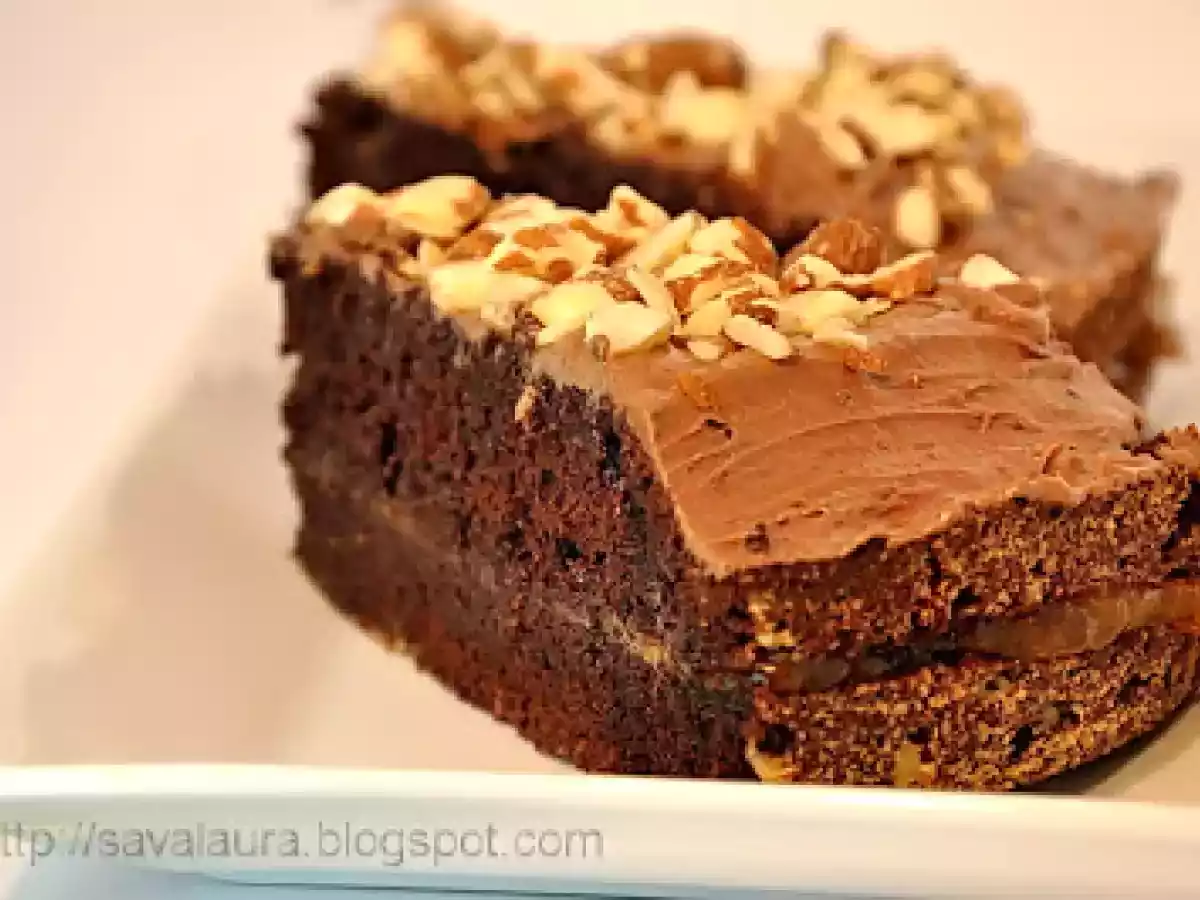 Tort de ciocolata simplu si rapid