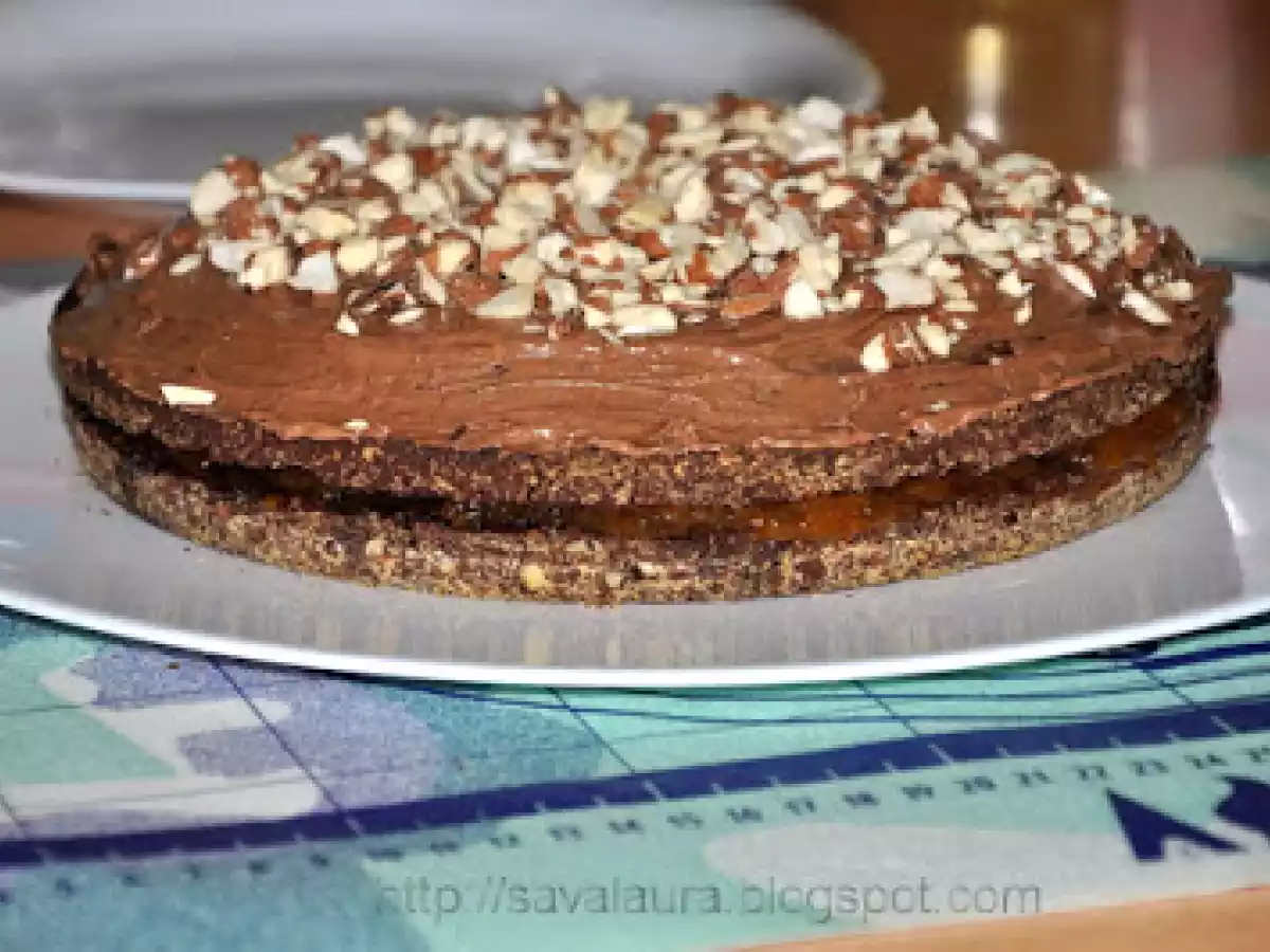 Tort de ciocolata simplu si rapid - poza 2
