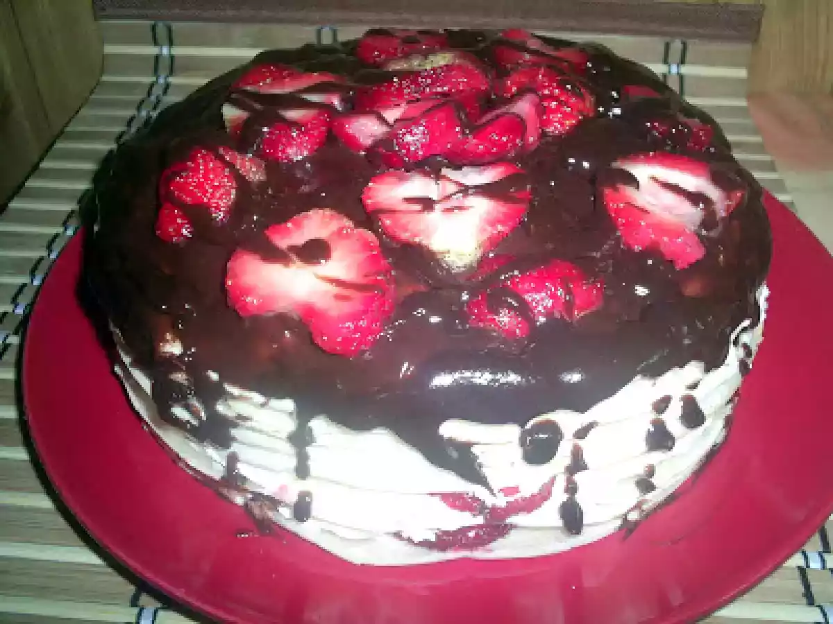 Tort de clatite cu capsuni - poza 6