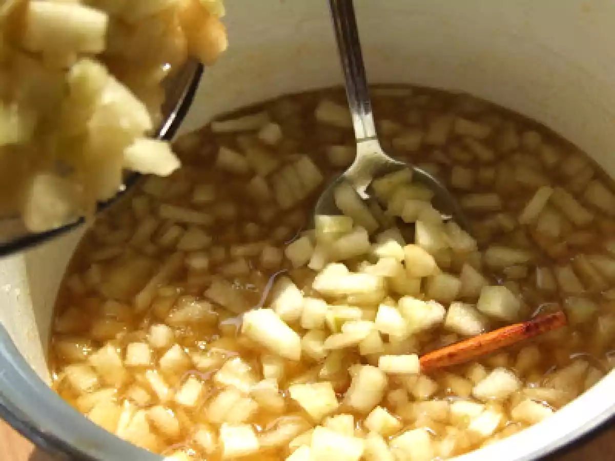 Tort de pere cu caramel de alune - poza 7