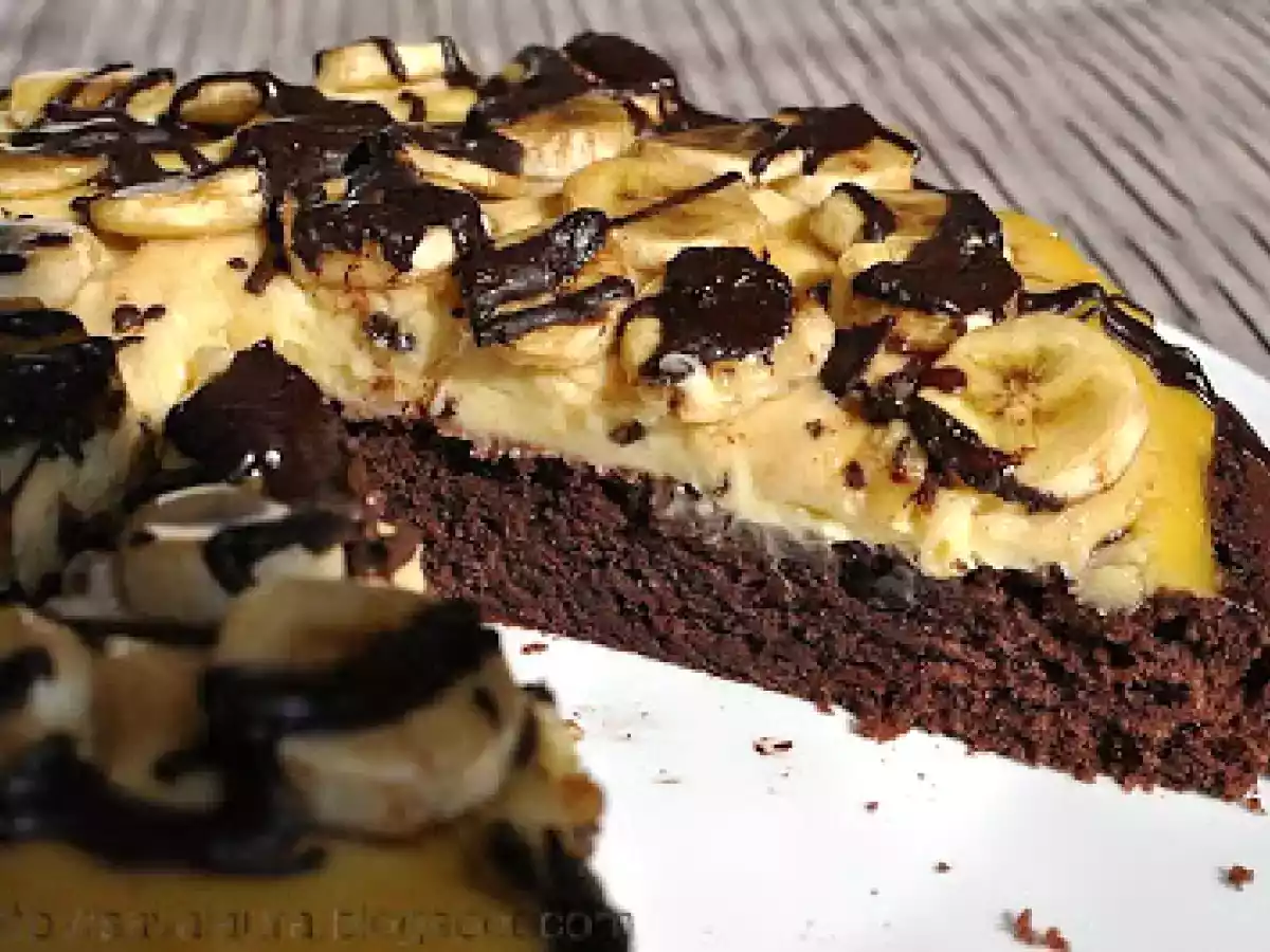 Tort de post cu budinca de vanilie si fructe - poza 11