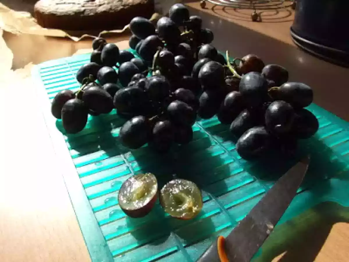 Tort de struguri cu frisca - poza 6