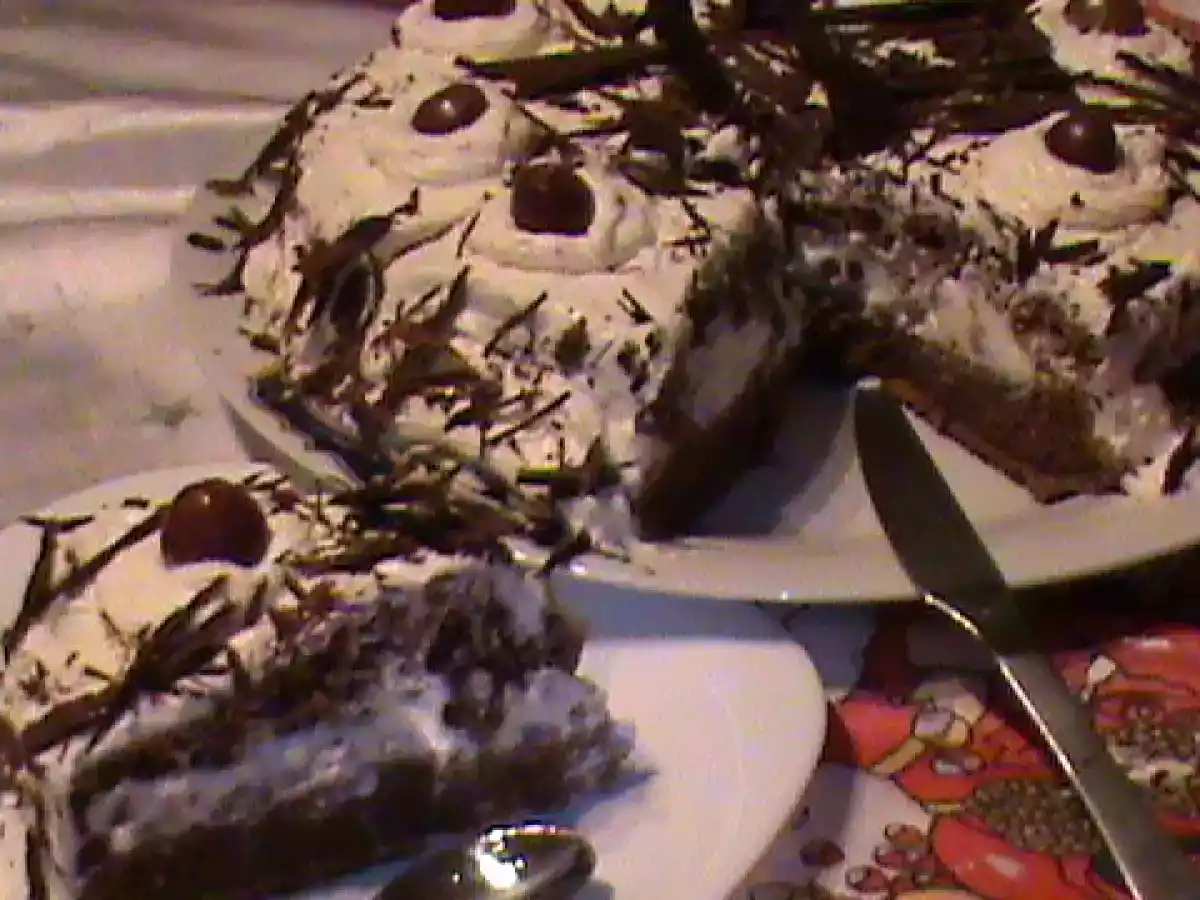 Tort de visine - poza 3