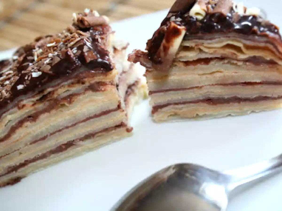 Tort din clatite cu budinca