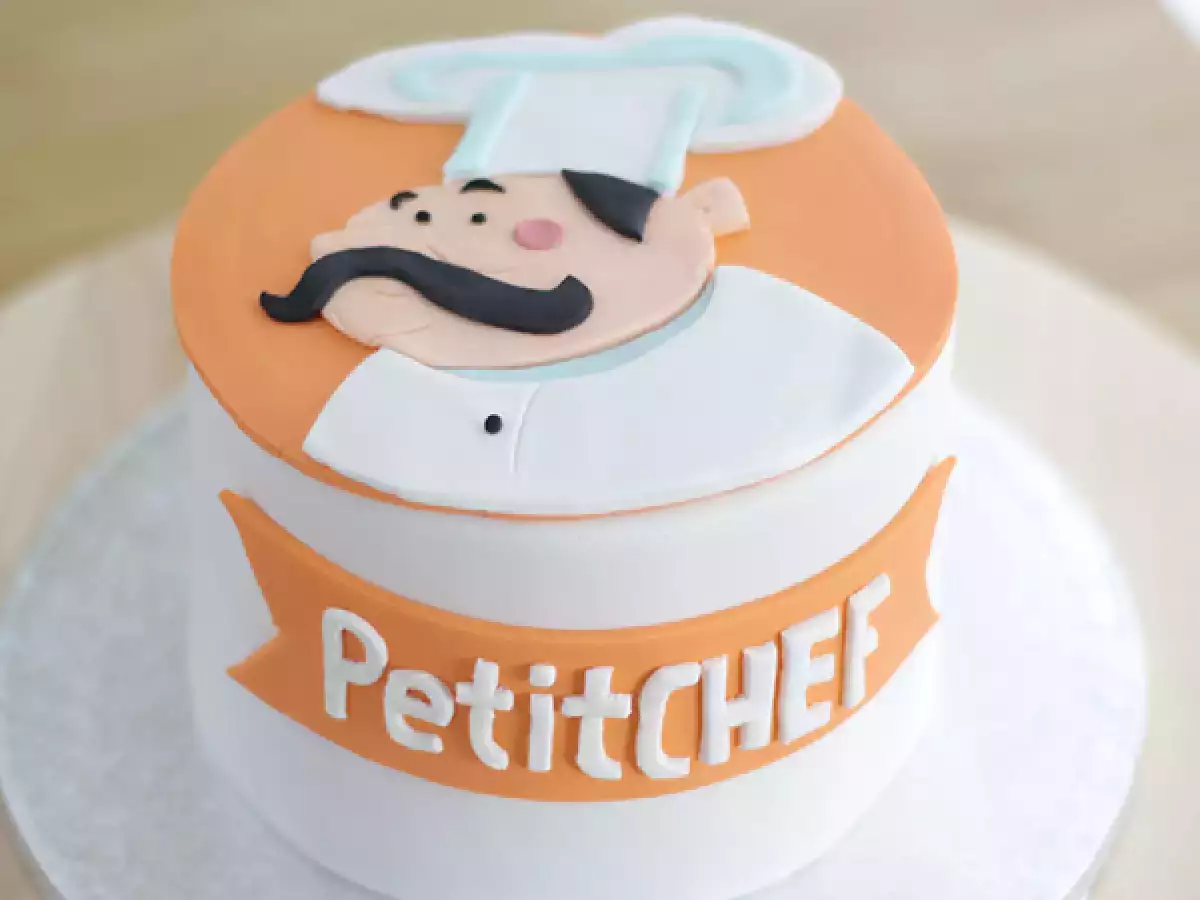 Tort din pastă de zahăr „PtitChef” – pas cu pas și în videoclip - poza 4