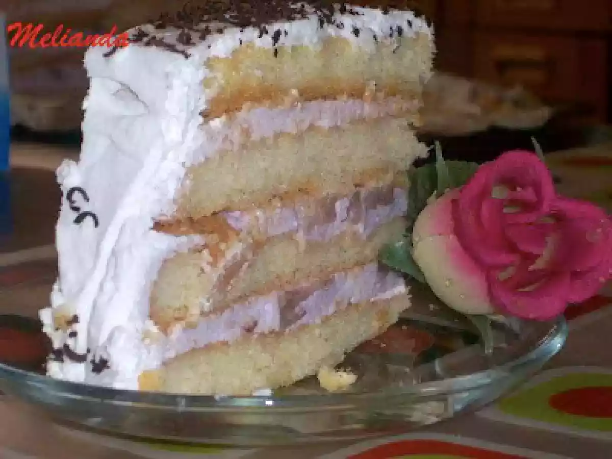 Tort din piscoturi de sampanie cu iaurt de visine si frisca