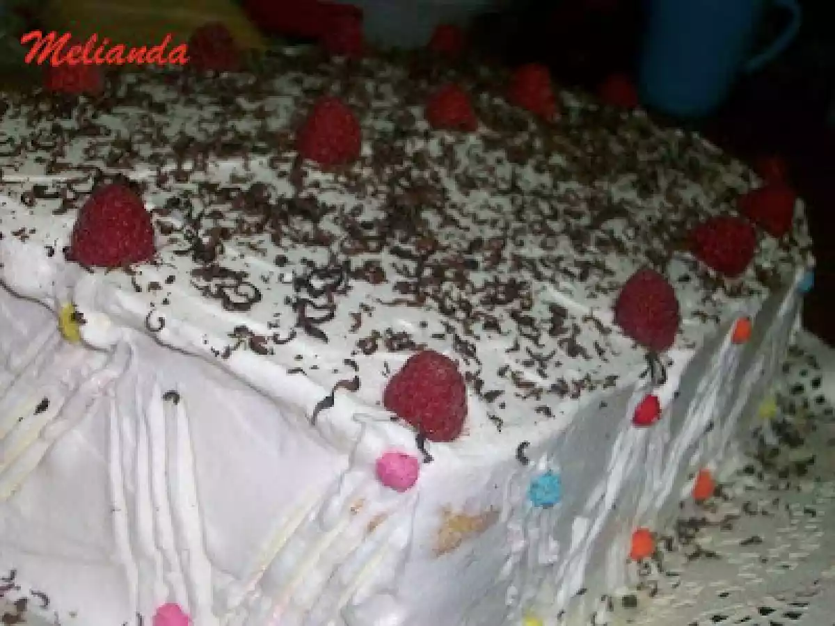 Tort din piscoturi de sampanie cu iaurt de visine si frisca - poza 7