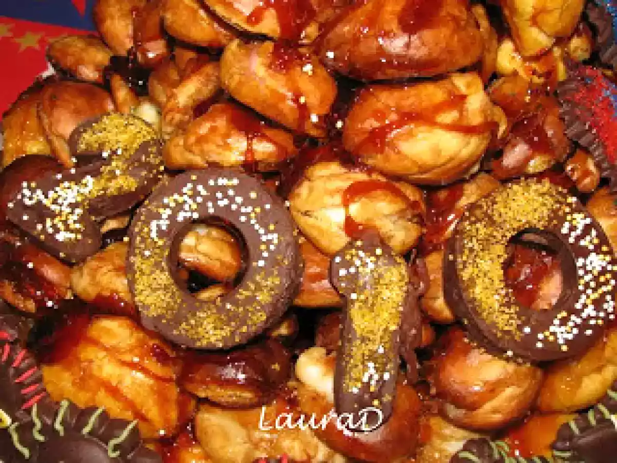 Tort festiv de Revelion - poza 5