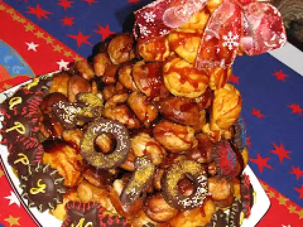 Tort festiv de Revelion - poza 6