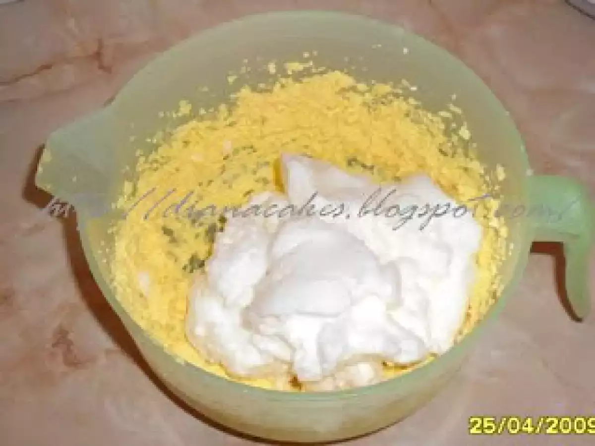 Tort inghetat cu ciocolata si visine - poza 4