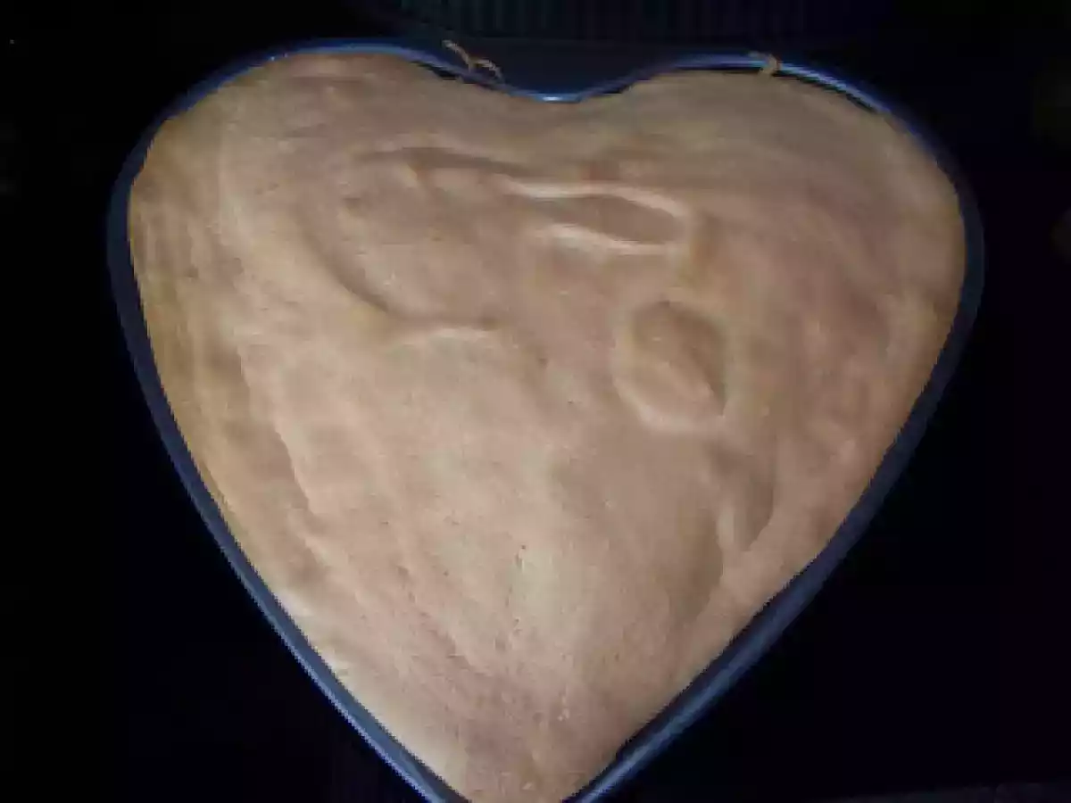Tort inima cu capsuni - poza 4