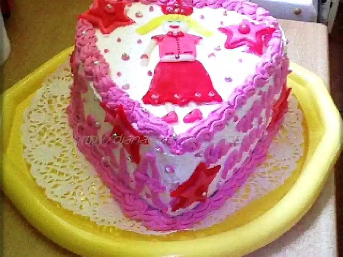 Tort Inimioara - iaurt de zmeura