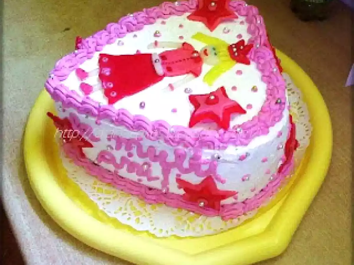 Tort Inimioara - iaurt de zmeura - poza 3