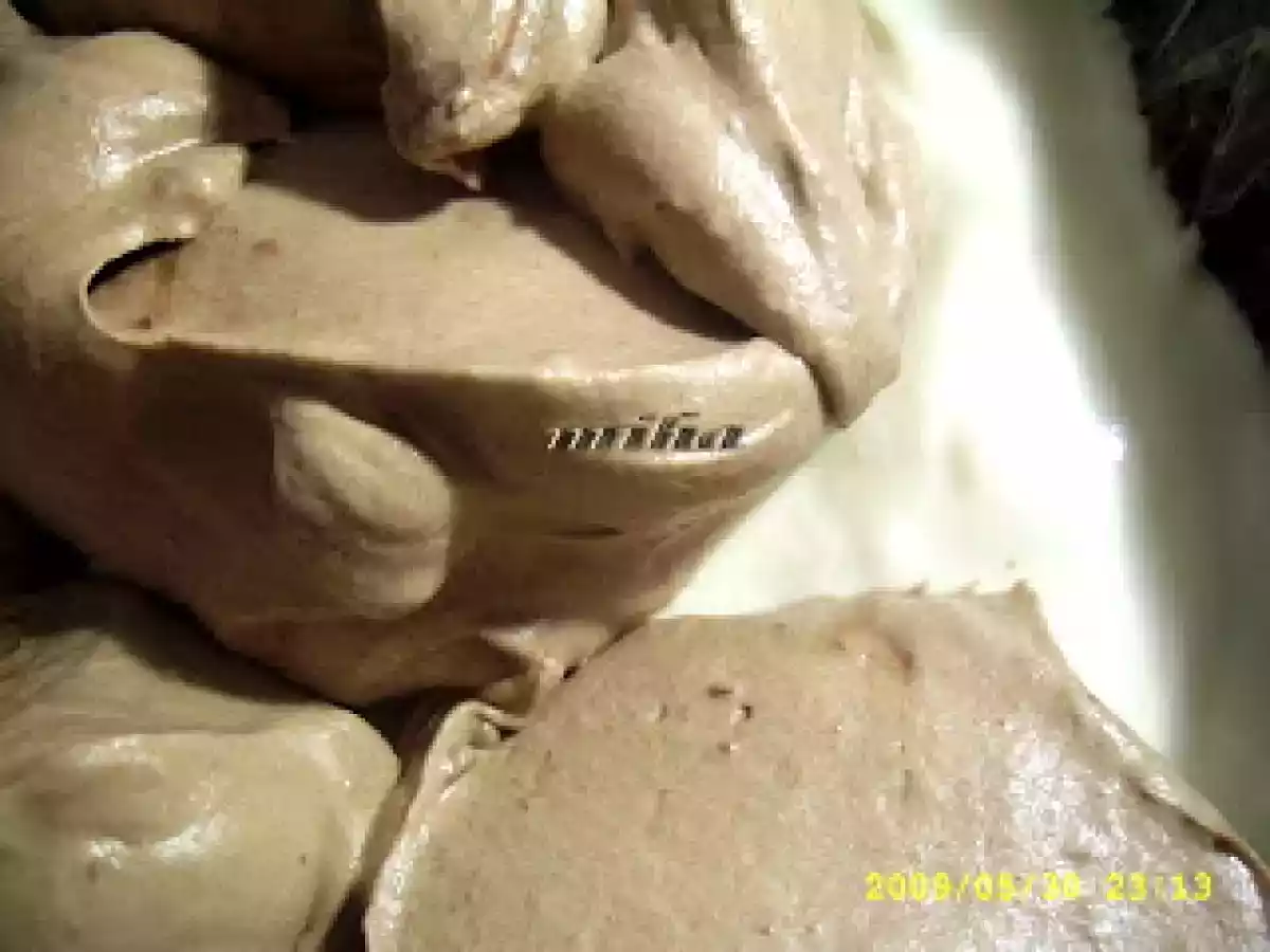 Tort inimos cu frisca si ciocolata - poza 8