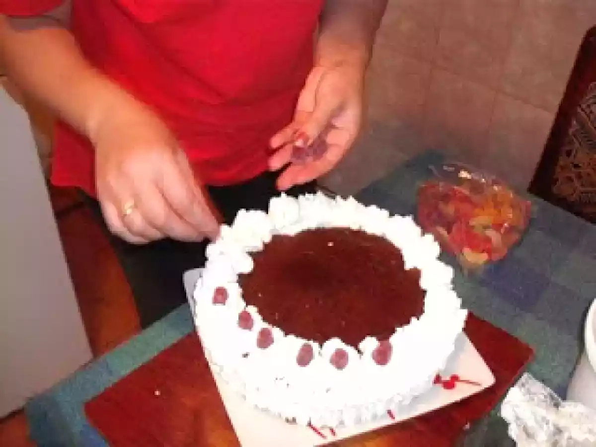 TORT sarlota cu capsuni - poza 3