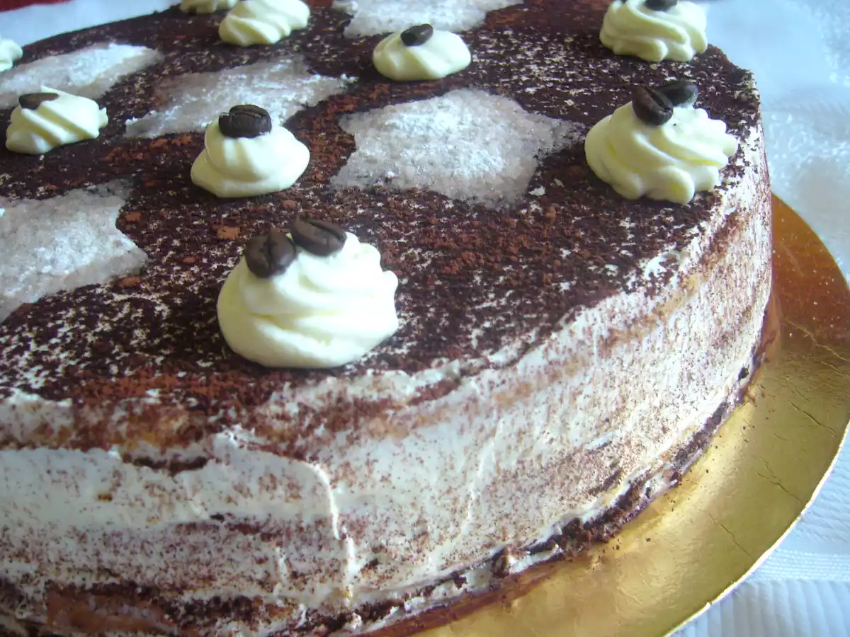 Tort tiramisu