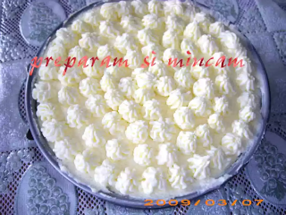 Tort tiramisu cu capsuni - poza 6