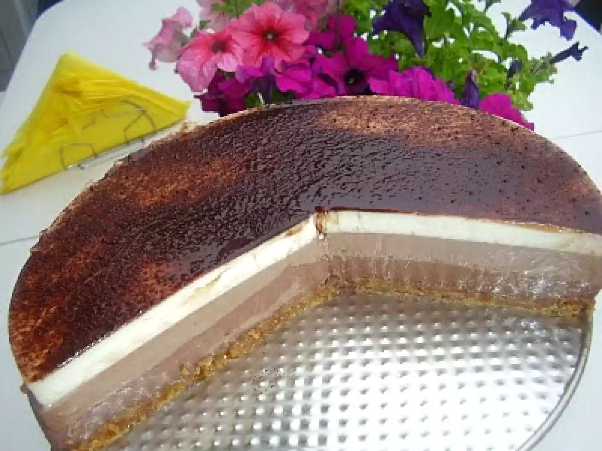 Tort trei feluri de ciocolata - poza 2