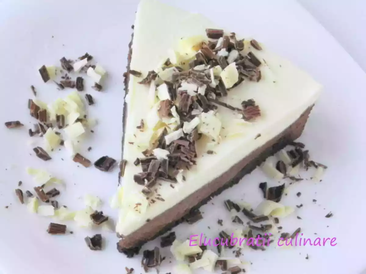 Tort triplu cu mousse de ciocolată - poza 2