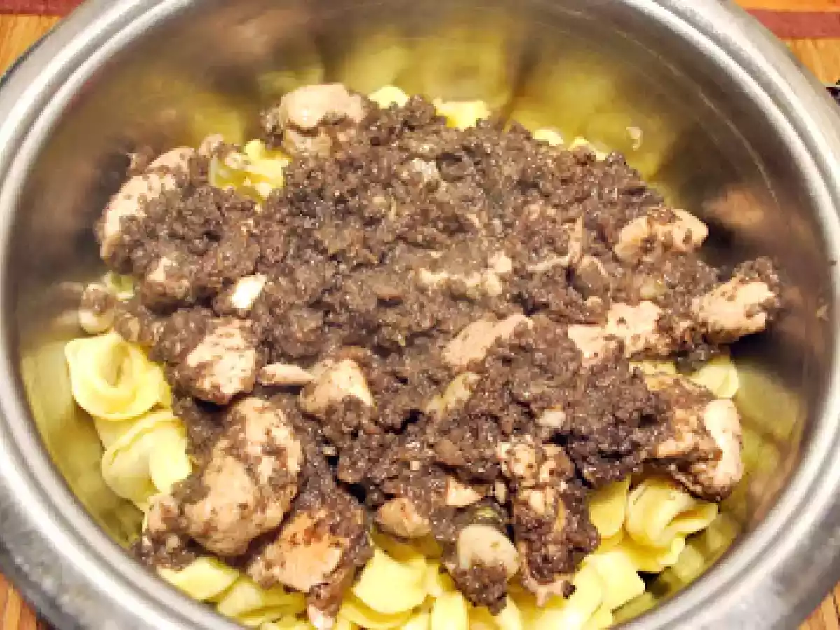 Tortellini cu ciuperci, pui si smantana!-yummy! - poza 5