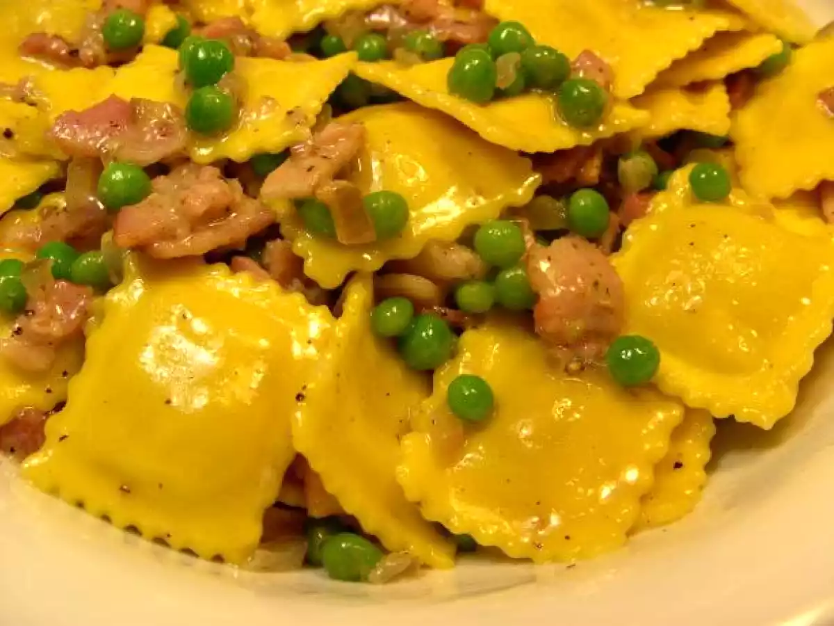 Tortellini cu mazare si sunca