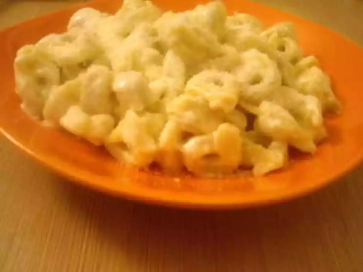 Tortellini cu smântână şi parmezan - poza 3