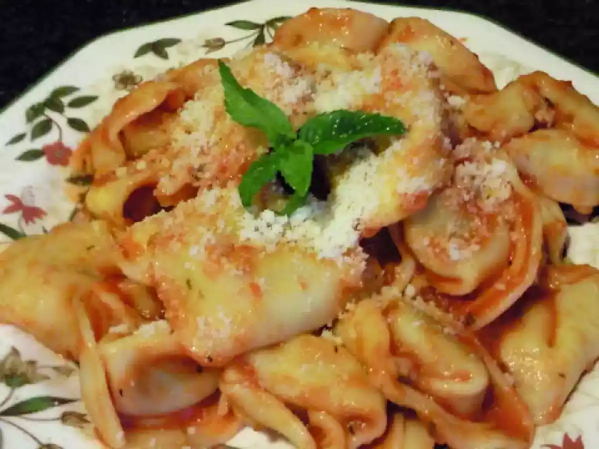 TORTELLINI CU USTUROI / TORTELLINI AL AJO - poza 2