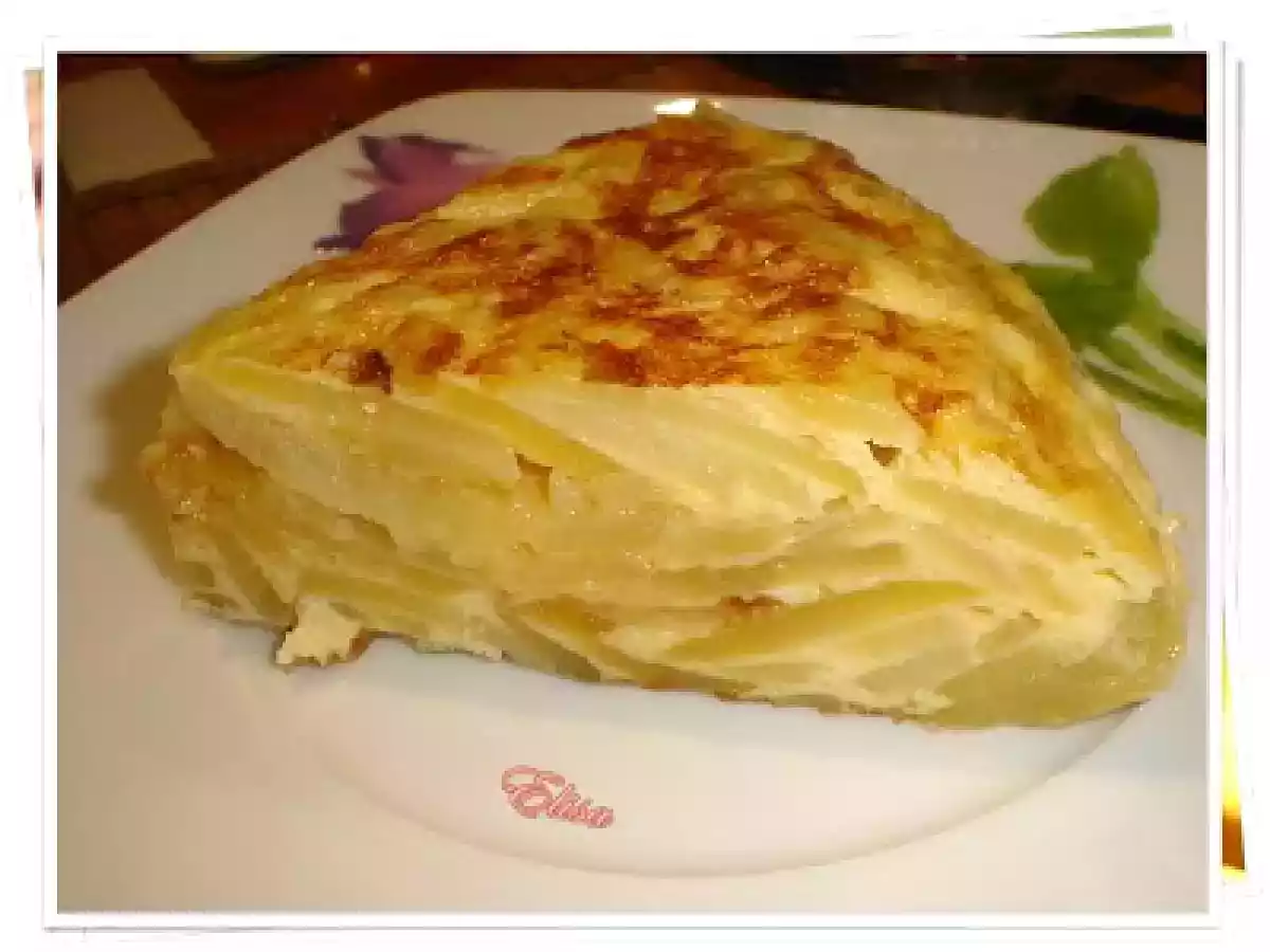 Tortilla de patatas (Placinta de cartofi)