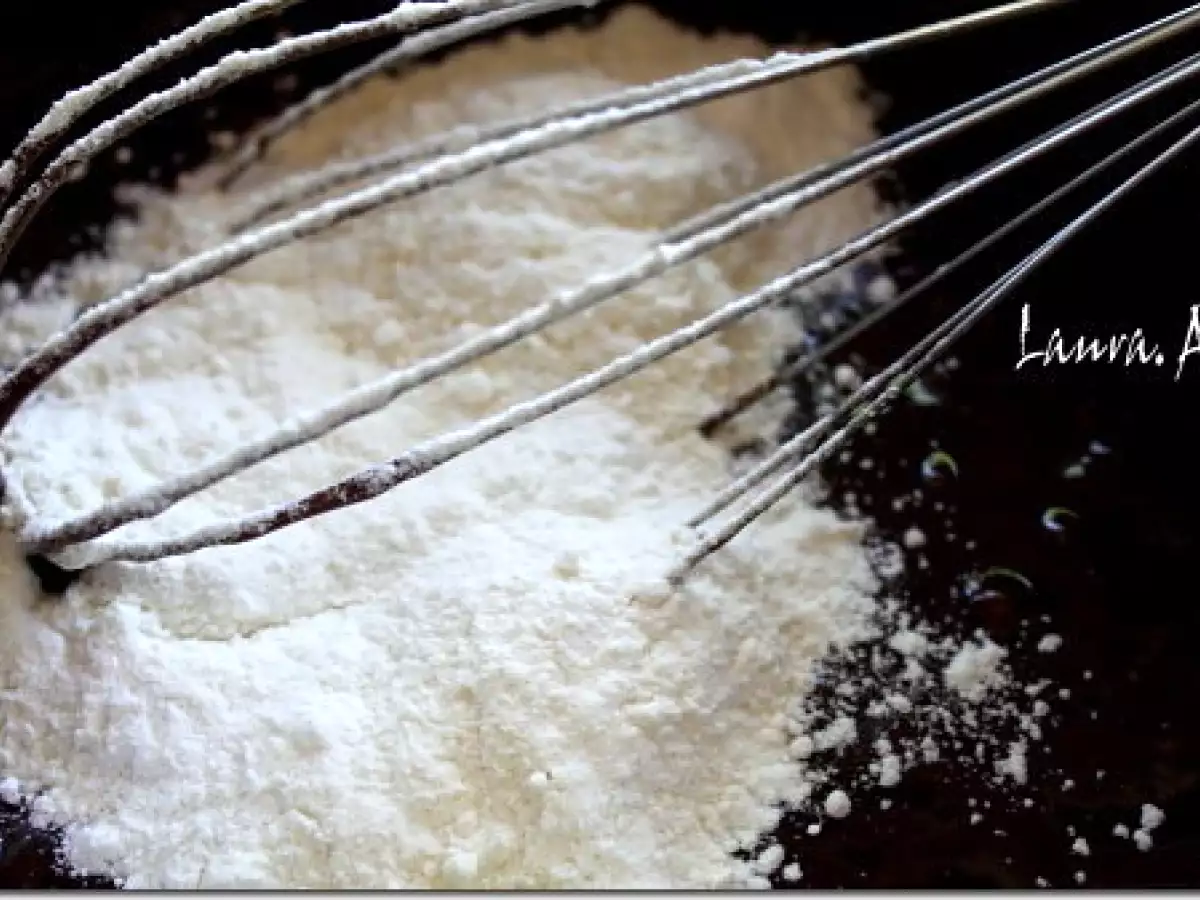 Tortino di cioccolato con cuore fondente - poza 5