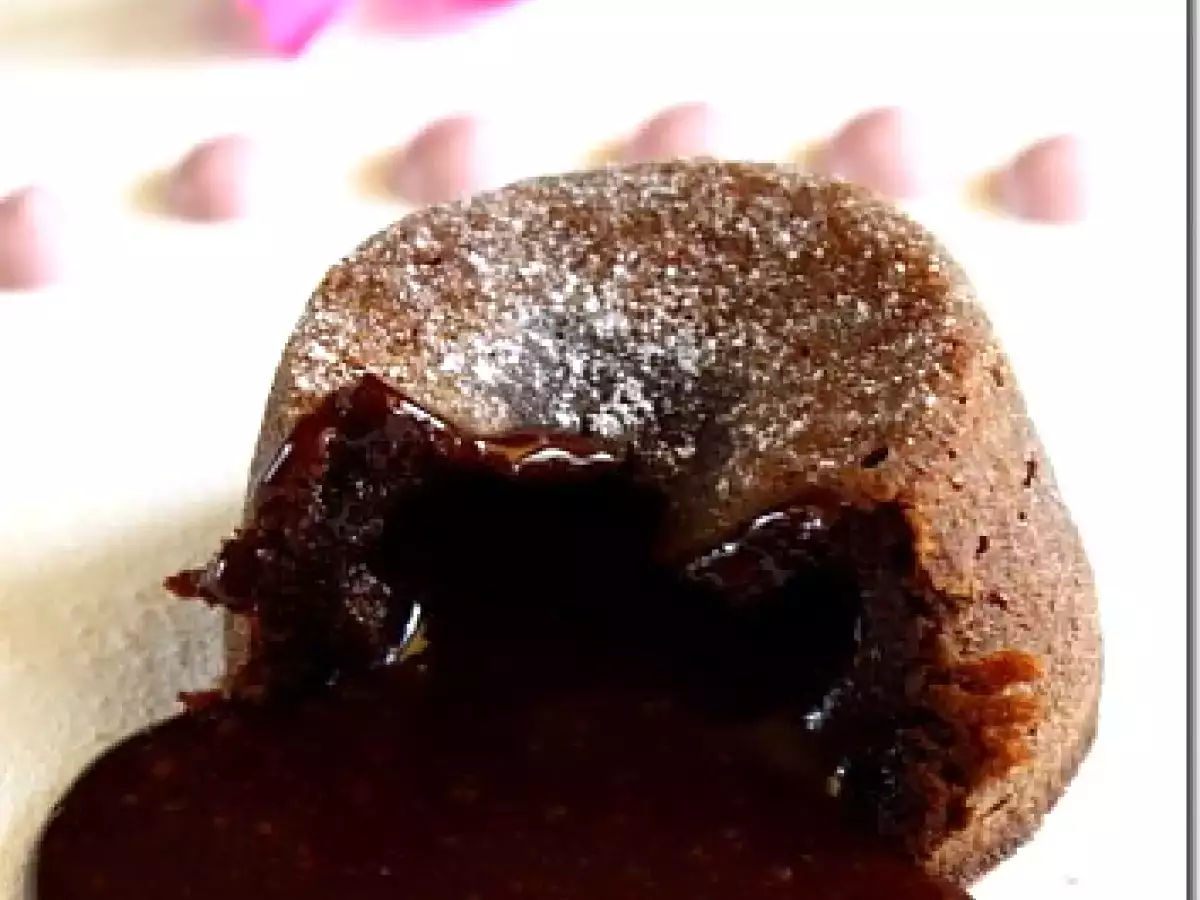 Tortino di cioccolato con cuore fondente - poza 9