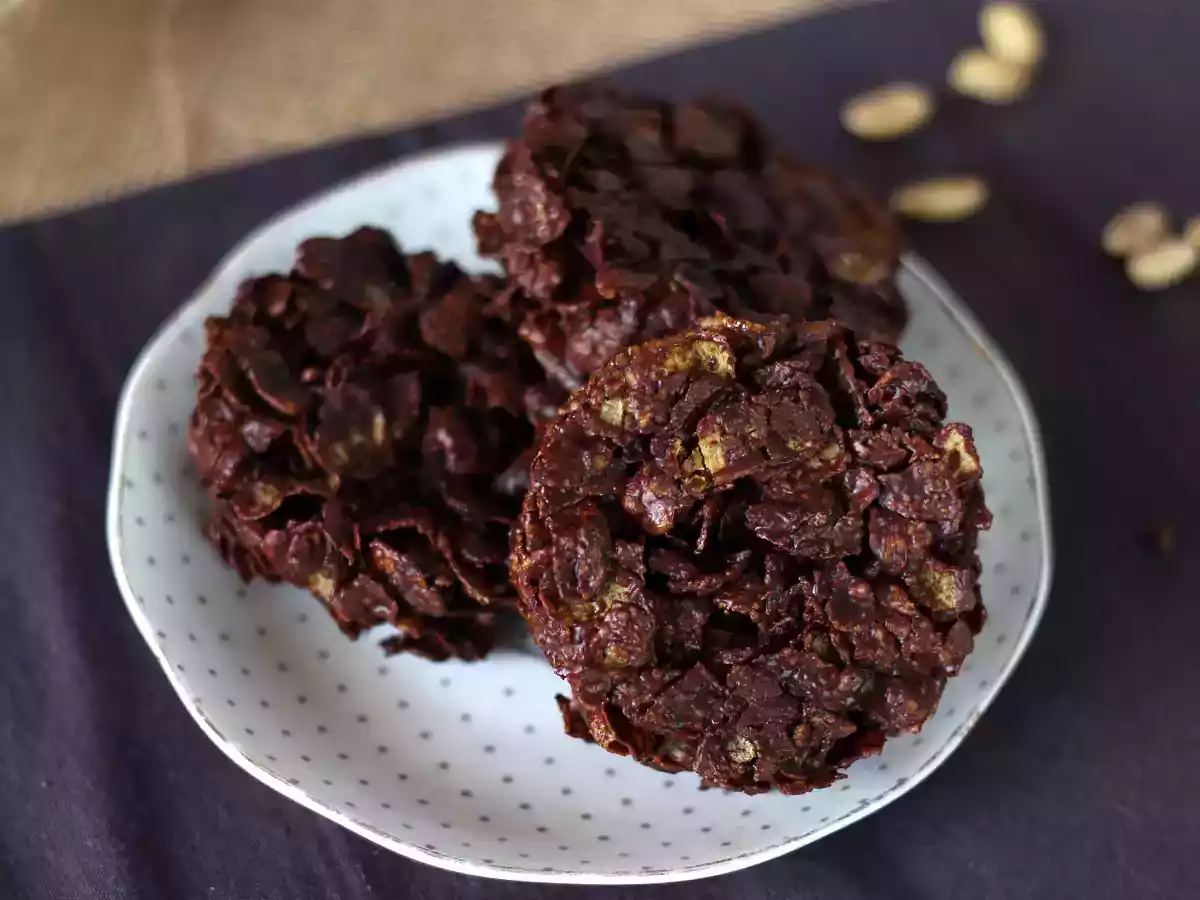 Trandafiri crocanti din unt de arahide si fulgi de porumb - poza 2