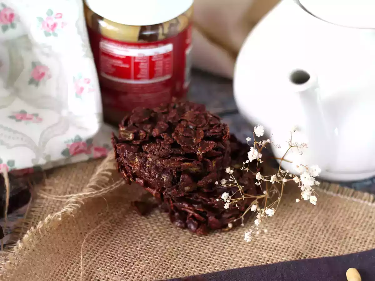 Trandafiri crocanti din unt de arahide si fulgi de porumb - poza 3