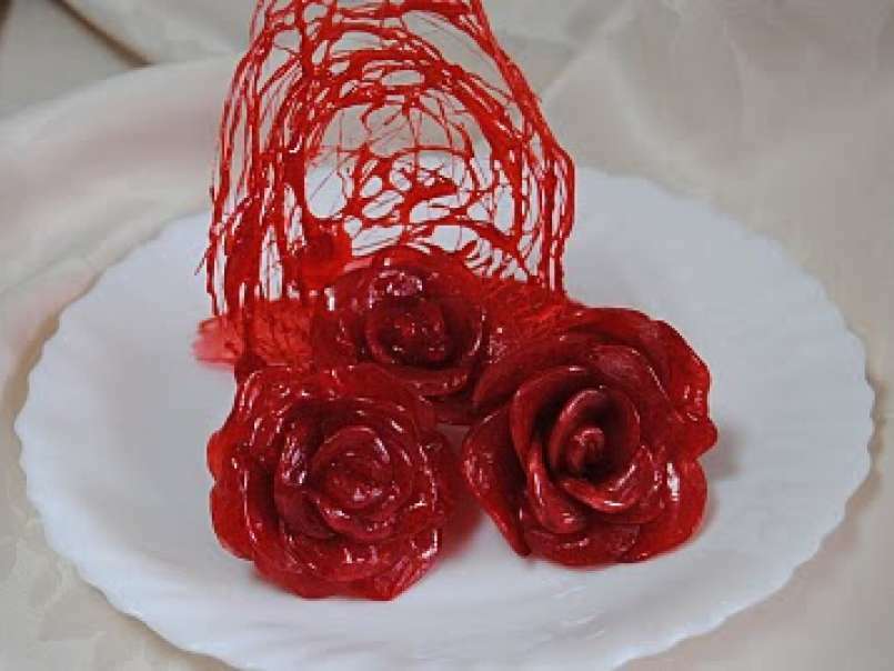 Trandafiri si decoratii din caramel - poza 2