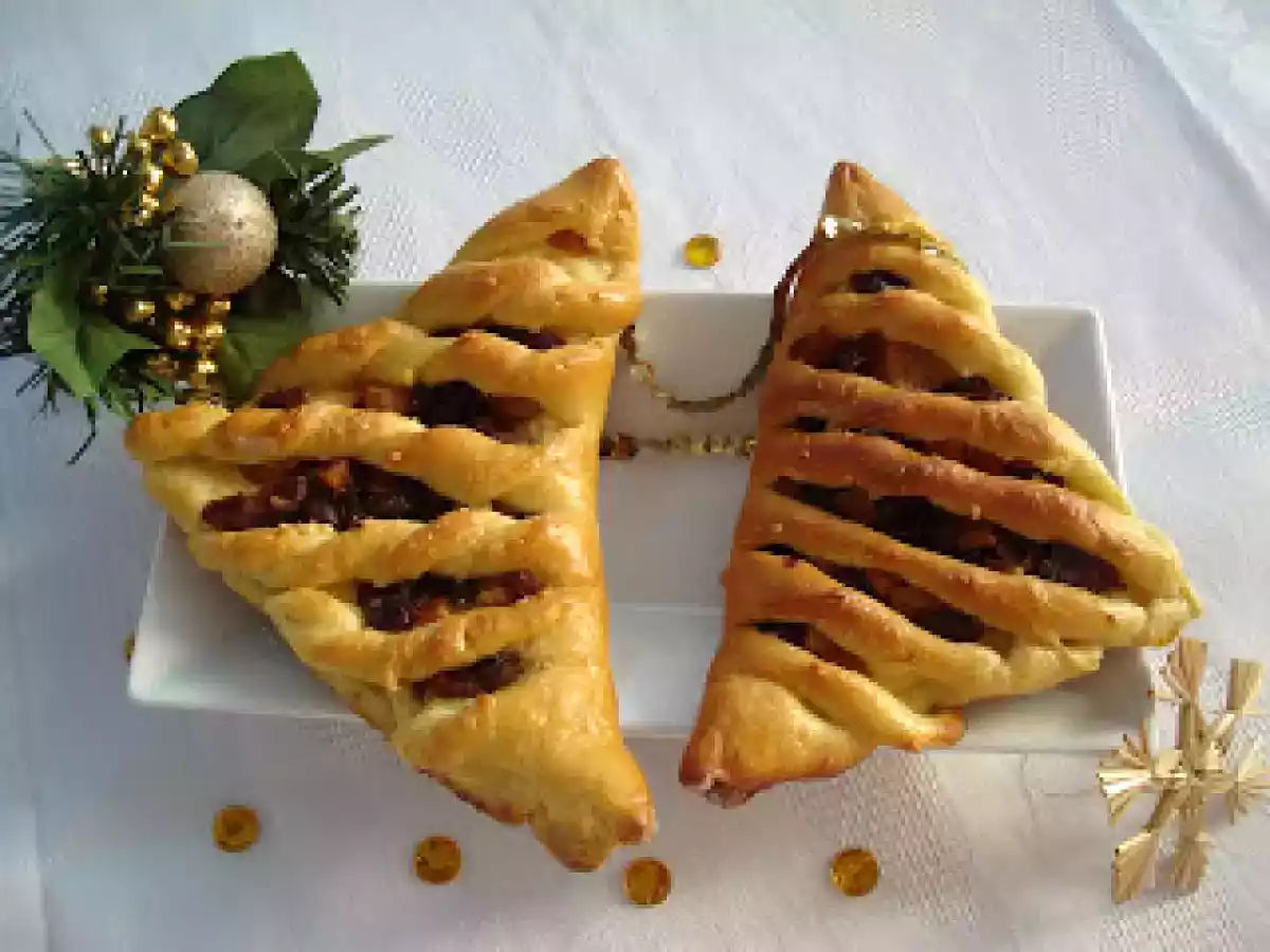 Trigoane cu branza dulce si stafide