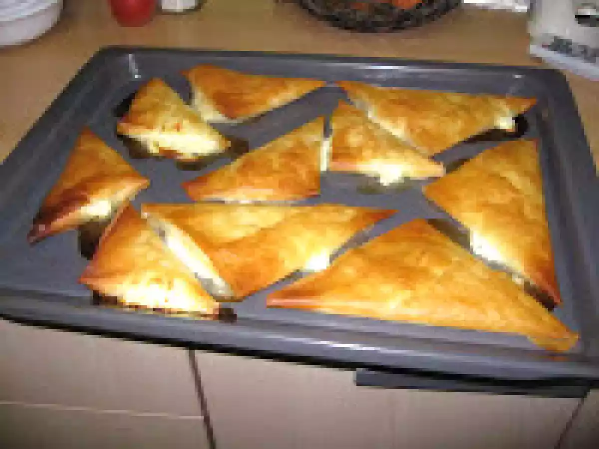 Trigoane cu branza la cuptorul electric