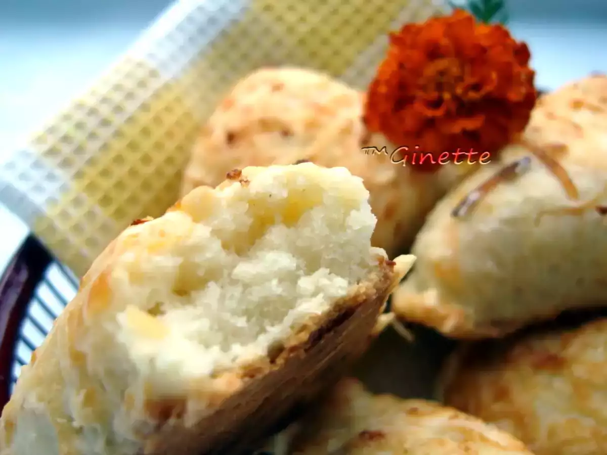 Triunghiuri cu cascaval - poza 11