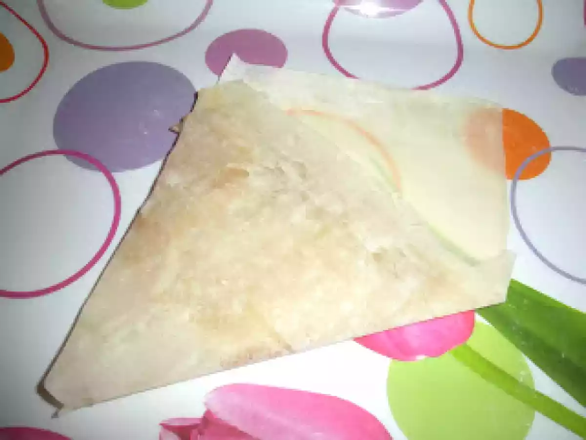 TRIUNGHIURI CU MERE - poza 4