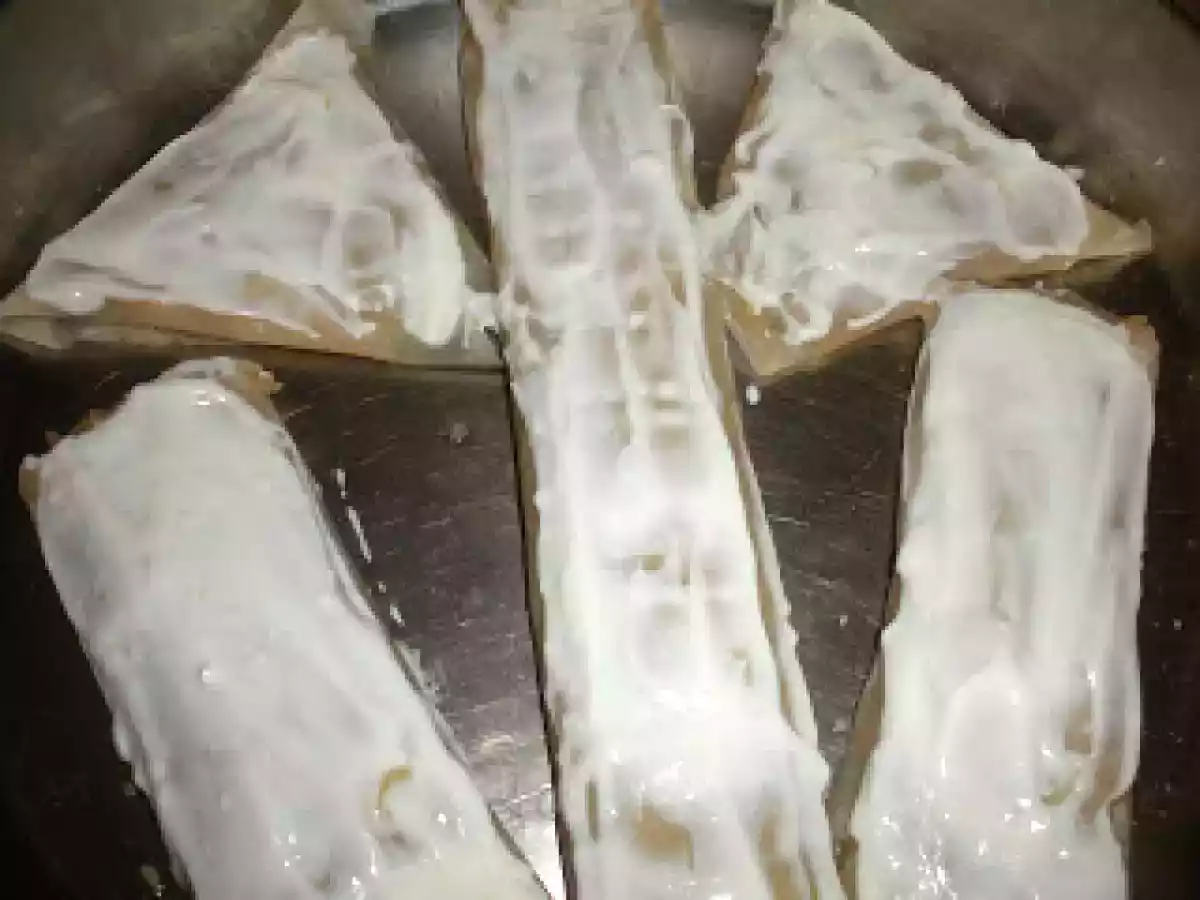 TRIUNGHIURI CU MERE - poza 7