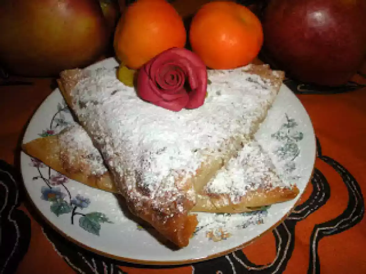 TRIUNGHIURI CU MERE - poza 9