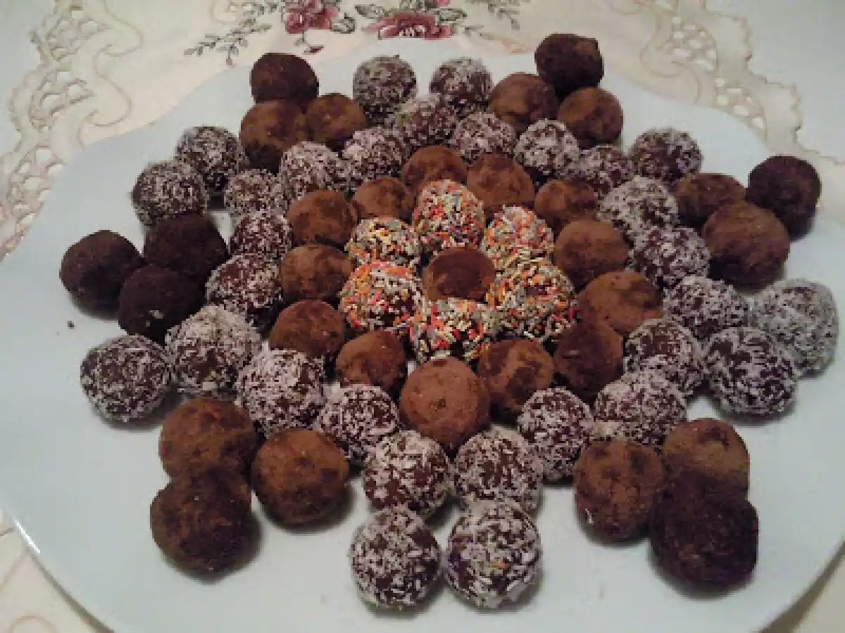 TRUFE CU MASCARPONE / TRUFAS CON MASCARPONE