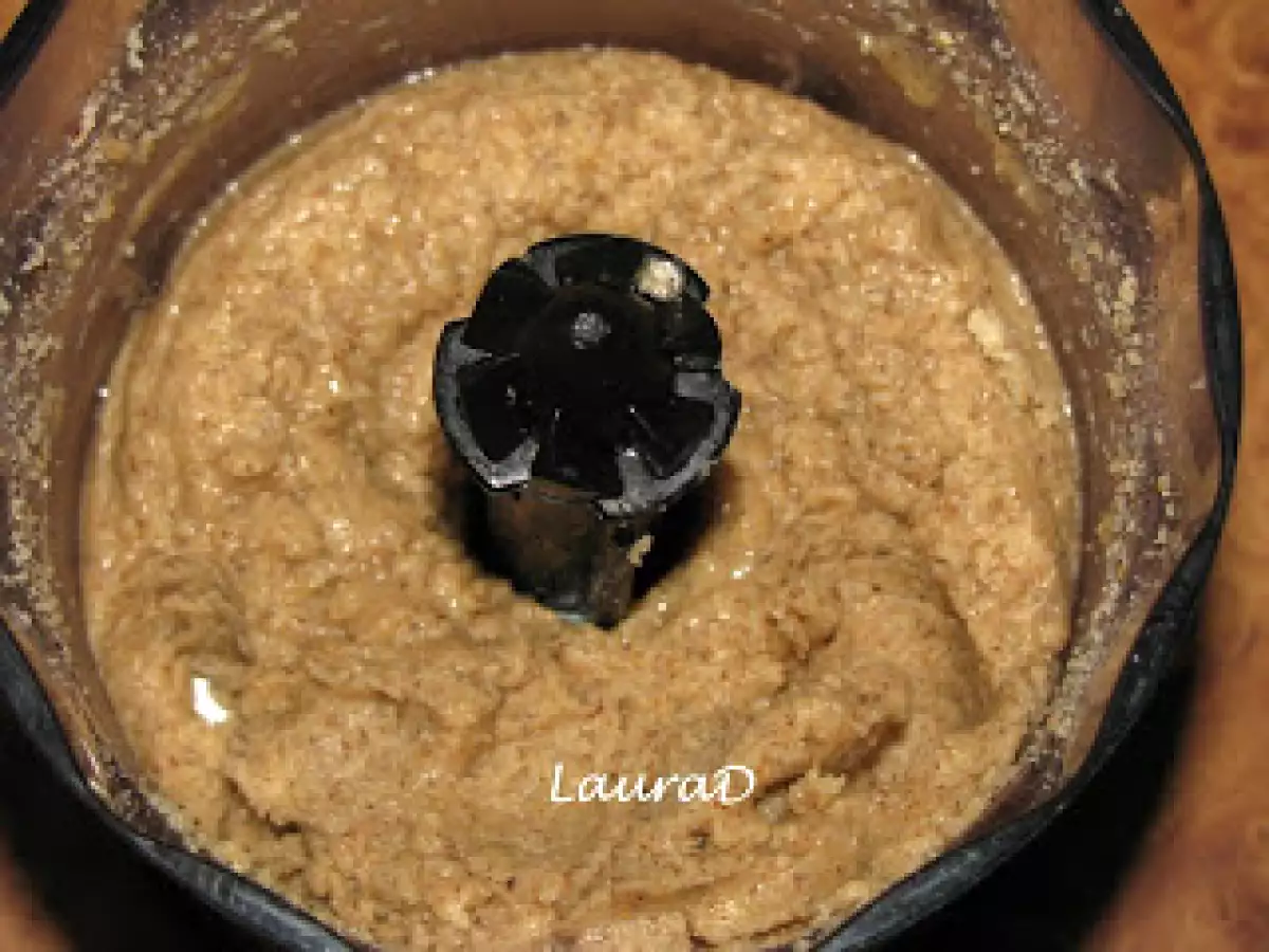 Unt de alune de padure - poza 3