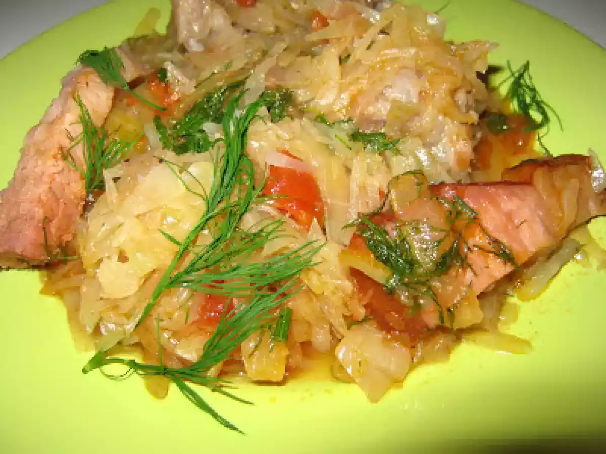 Varz dulce cu jambon i coaste de porc