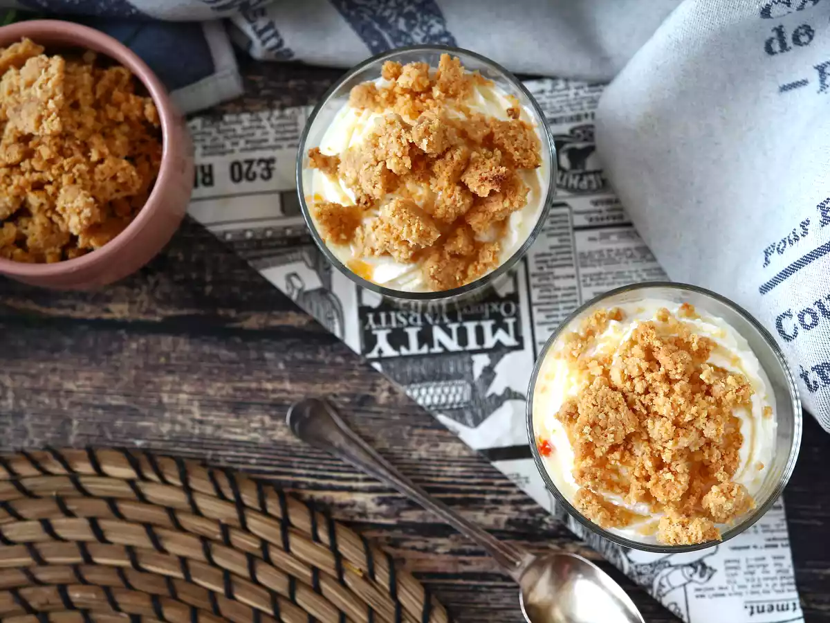 Verrine vegetariene: crema de mazare, crumble de parmezan si crema de mascarpone - poza 3