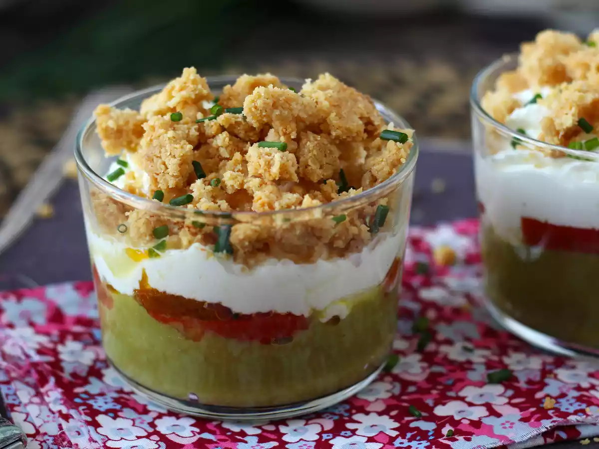 Verrine vegetariene: crema de mazare, crumble de parmezan si crema de mascarpone - poza 5