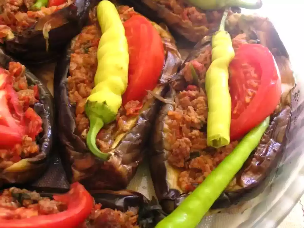 Vinete umplute la cuptor