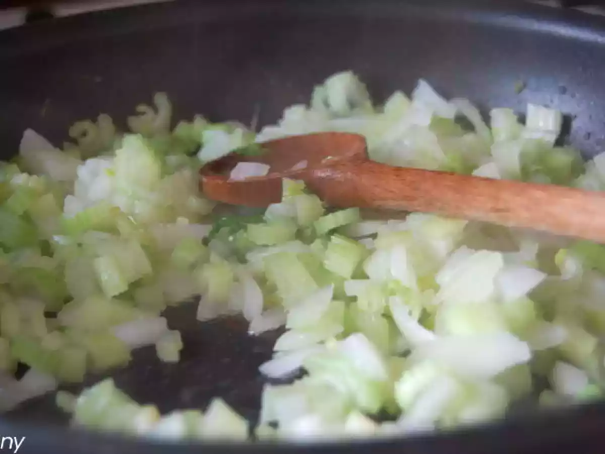 Vitel cu masline, telina si rosii ? reteta Montignac - poza 2