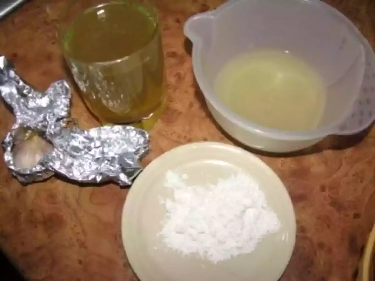 Vitel cu sos de usturoi si lamaie - poza 3